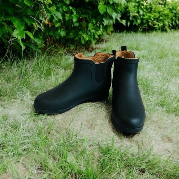 Chooka Women’s Black Rubber Chelsea Rain Boots Size 10 Waterproof Booties - Picture 4 of 9